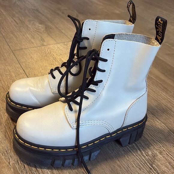 Dr Martens Audrick Nappa Leather Lux Platform Ankle Combat Boot Cobblestone Grey - Picture 8 of 8